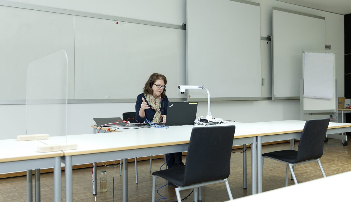 Frau Urick 5