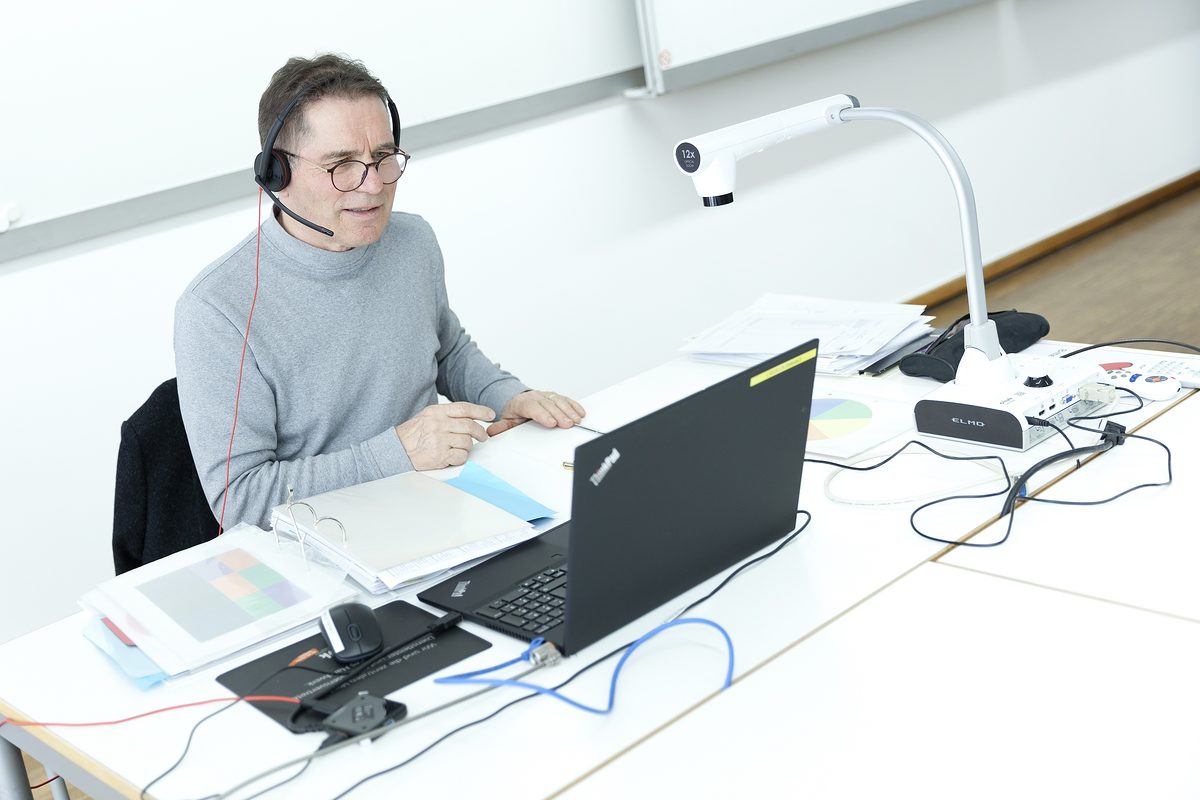 Herr Schmid 13